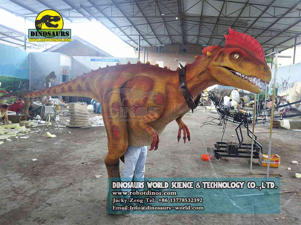 DWE3324-38 Dilophosaurus Costume (1)
