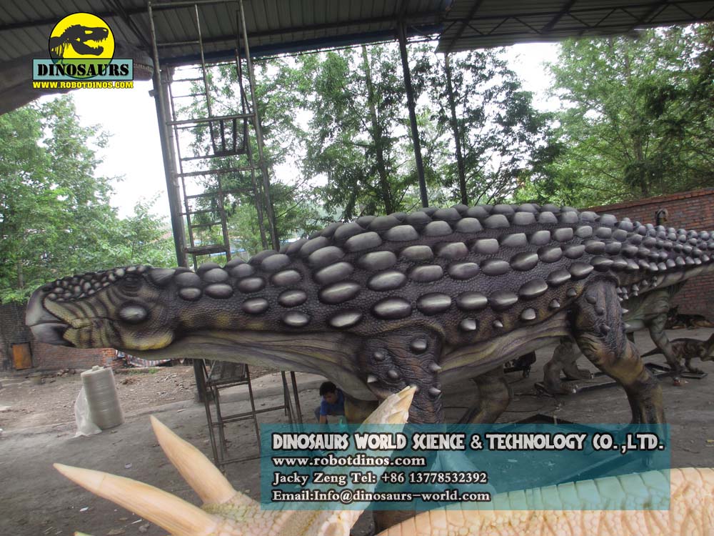 Alive-Looking-Animatronic-Dinosaurs-Ankylosaurus