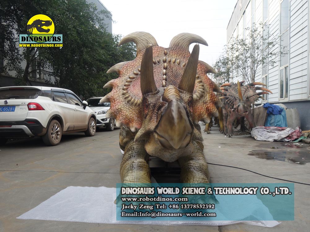 Animatronic-Albertaceratops-4