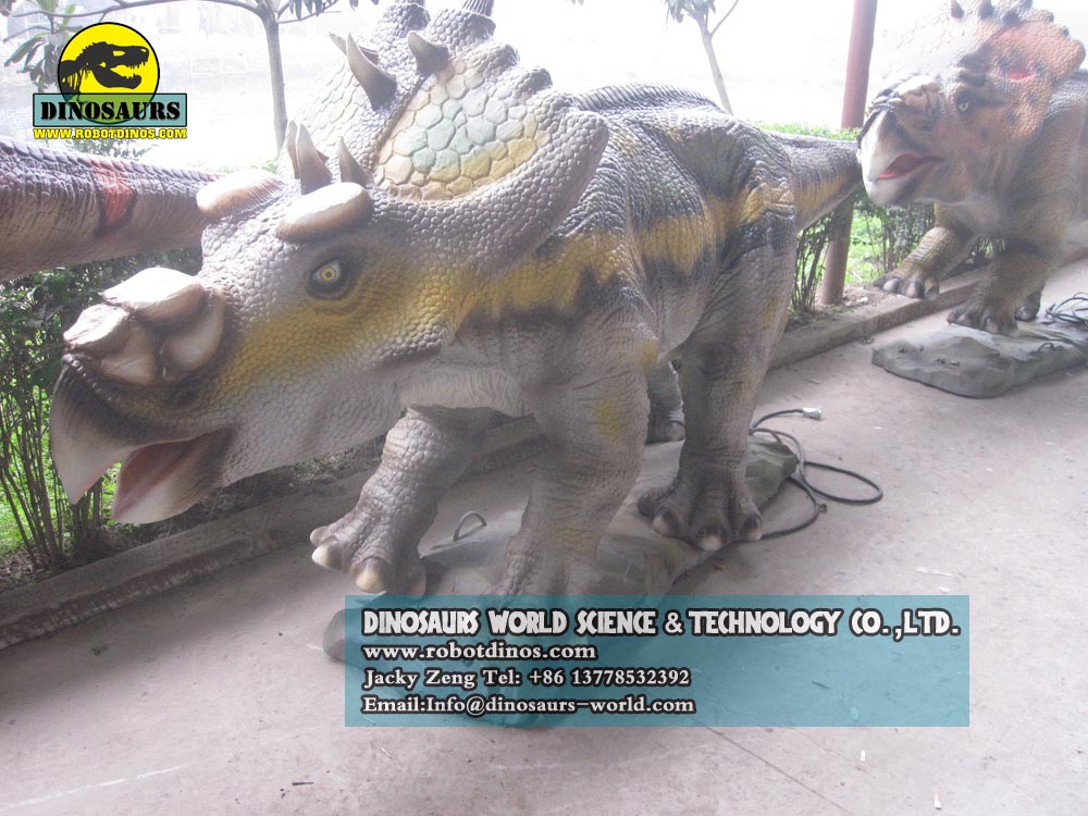 Animatronic-Dinosaurs-Life-Size-Pachyrhinosaurus