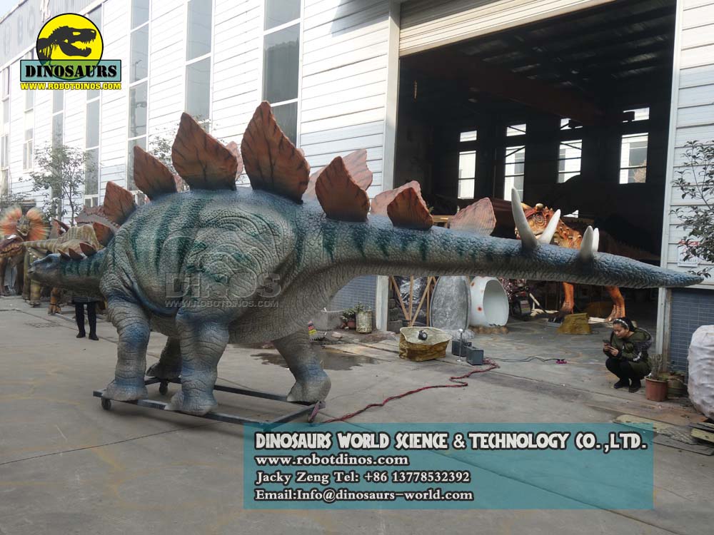Animatronic-Stegosaurus-3