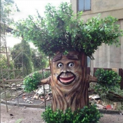 [TT-5] Amusements-Park-Cartoon-Talking-Tree